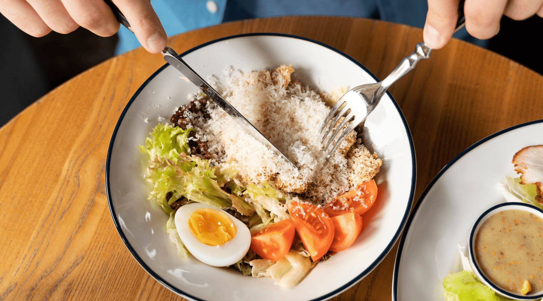 eating balanced meal